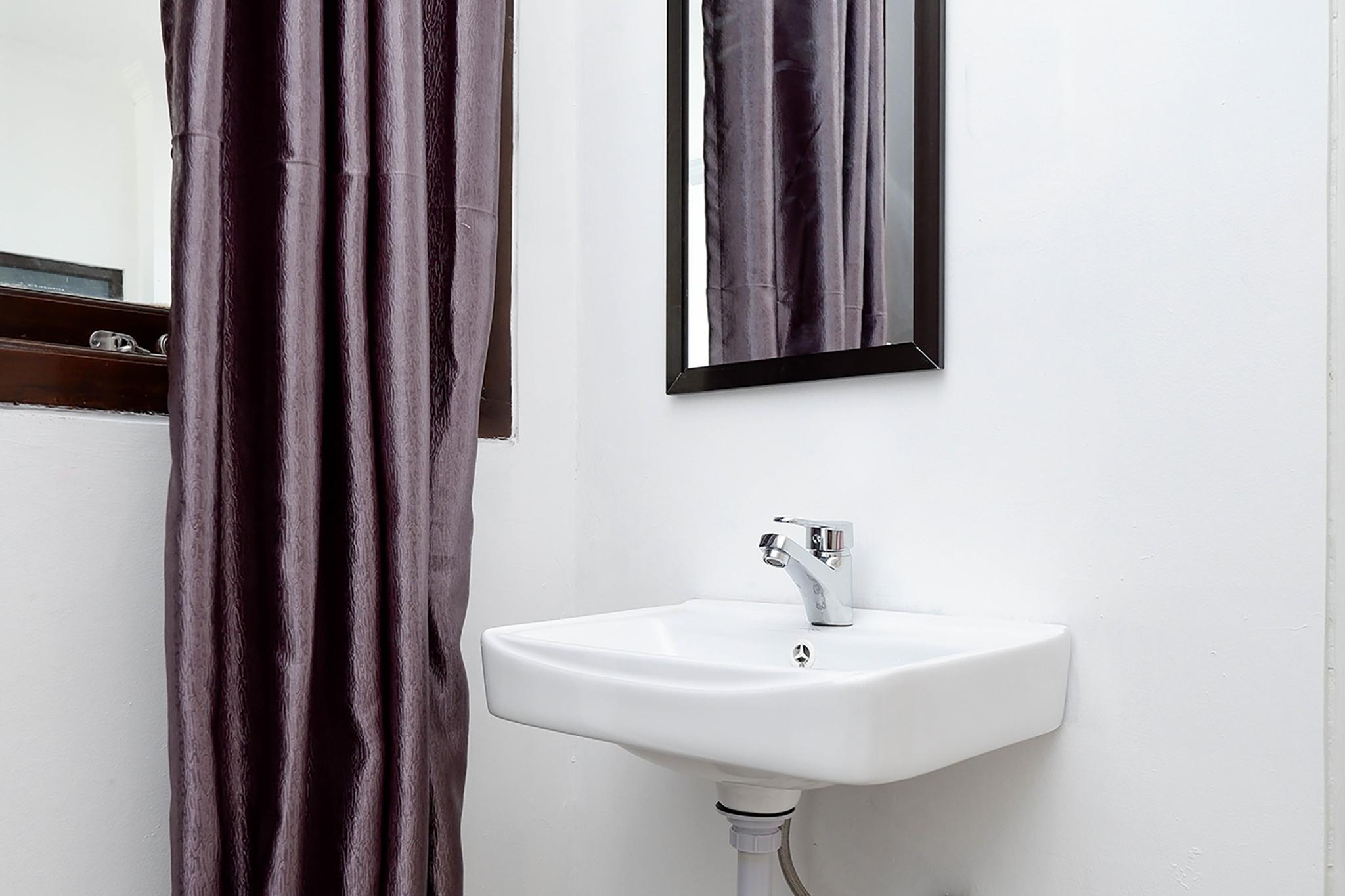 Oyo 1611 Four D'Home Solo Dış mekan fotoğraf