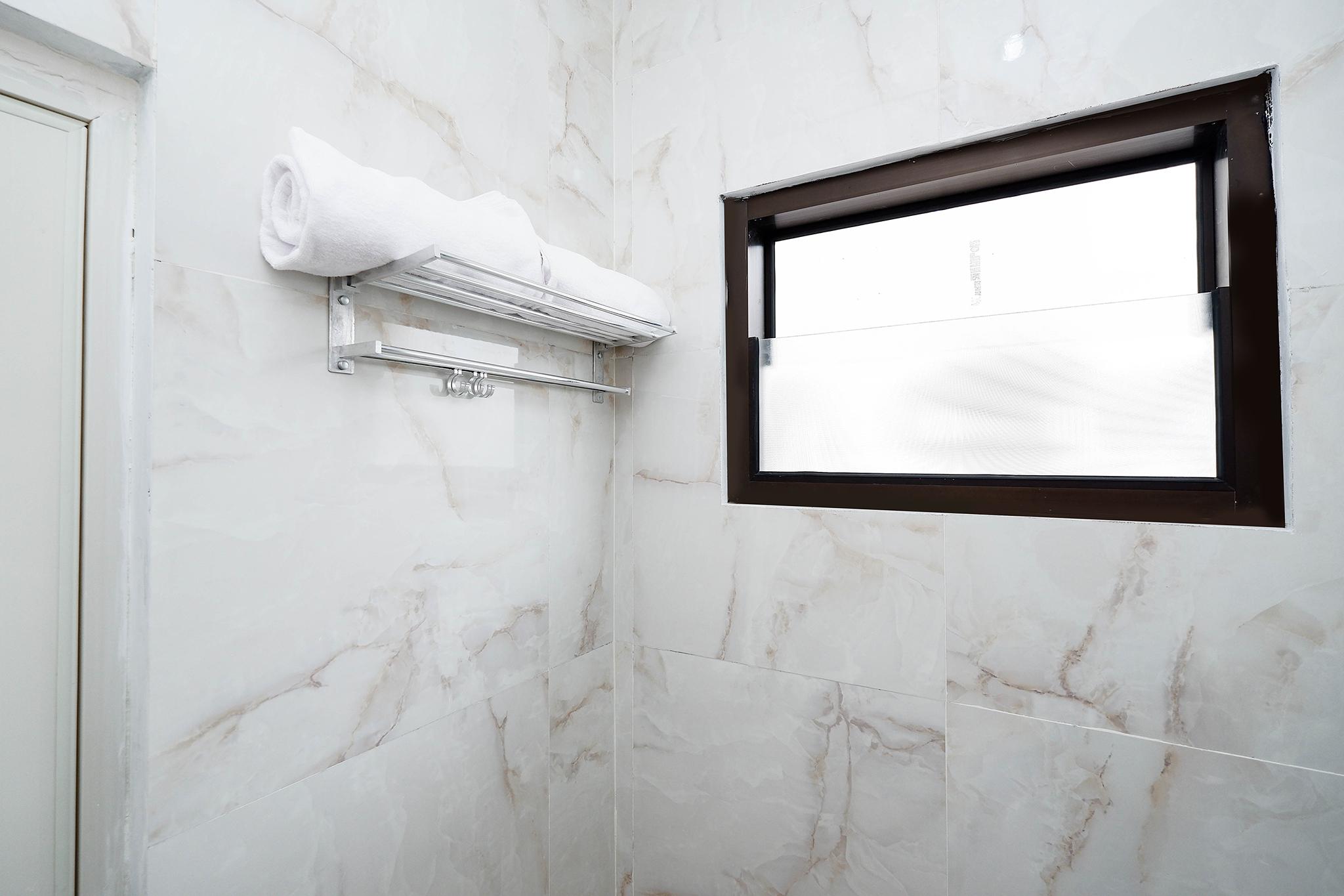 Oyo 1611 Four D'Home Solo Dış mekan fotoğraf